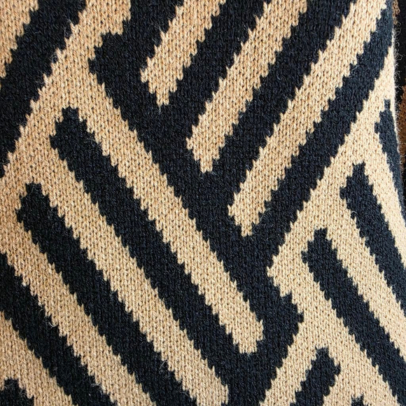SHEIN Sweater Dress Size S Black & Tan Geometric Pattern - Picture 7 of 10